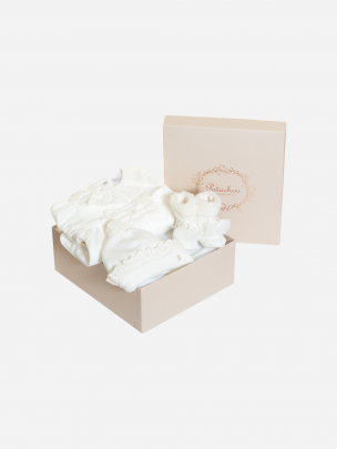  Gift set of three pieces for baby girl